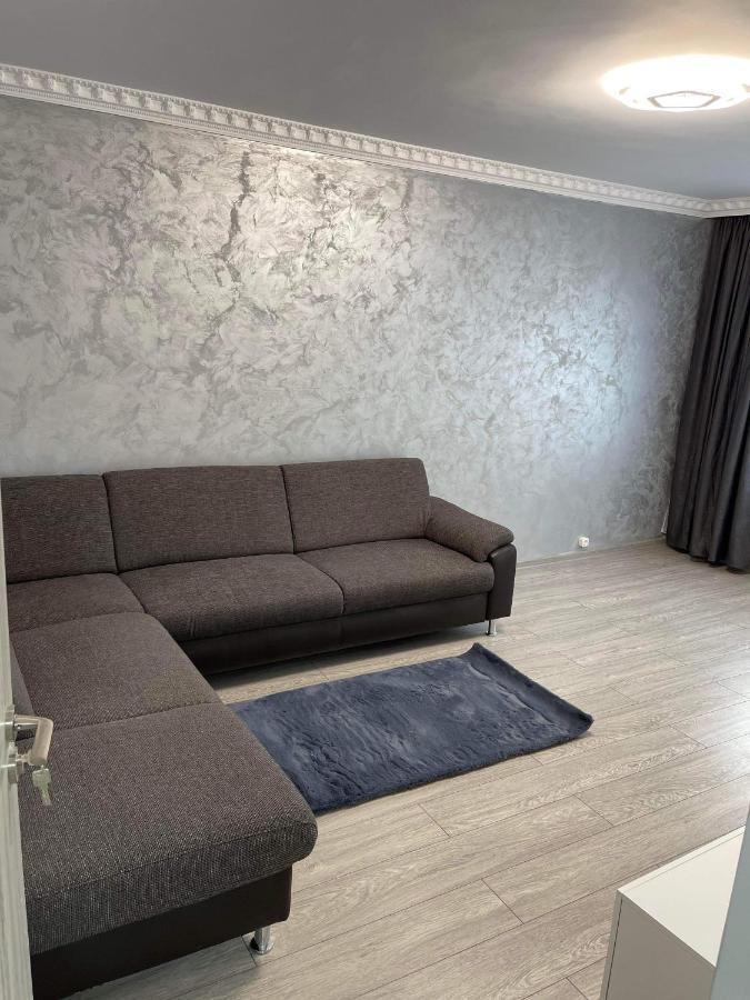 Eric Apartment Buzau Exterior foto