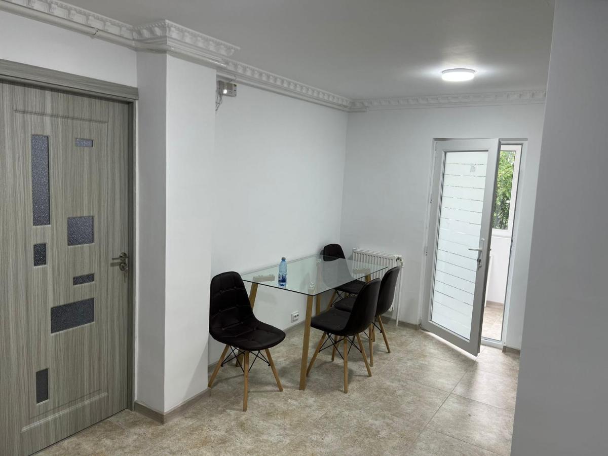 Eric Apartment Buzau Exterior foto